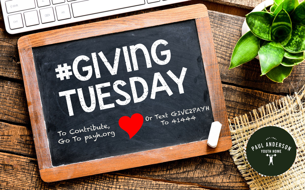 Giving Tuesday text message on chalkboard