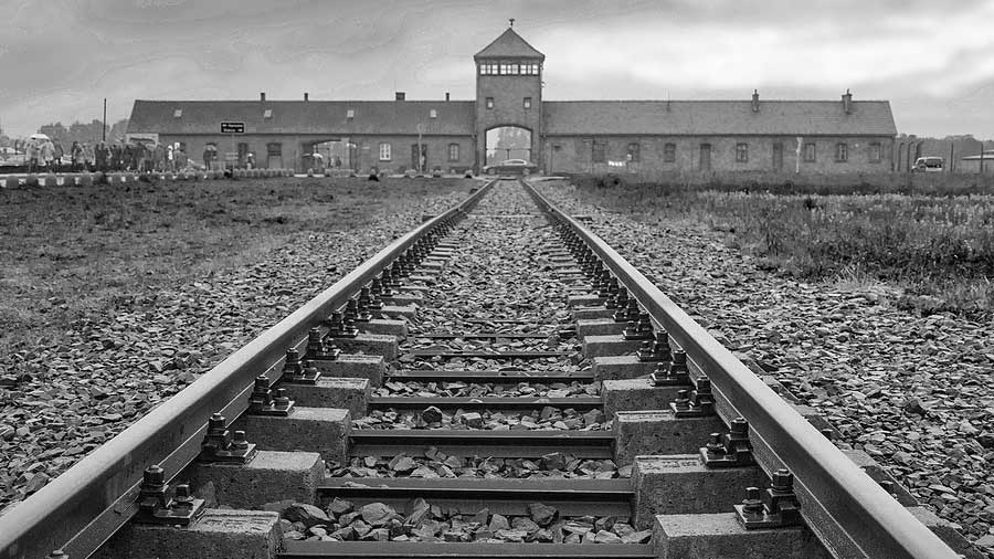 Auschwitz-Entrance